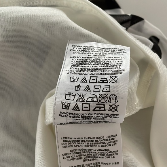 M Guess zig zag Black and White dress with pockets and front zip - Picture 8 of 13